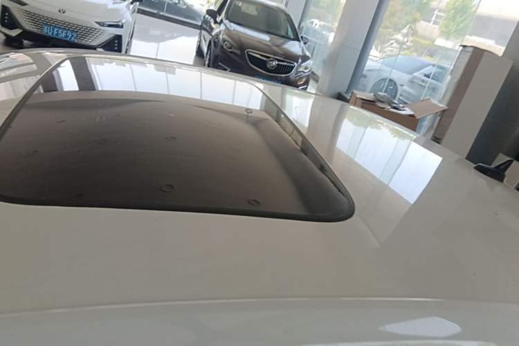 Used Volkswagen Lavida 2021 1.5L Automatic Comfort Edition Roof