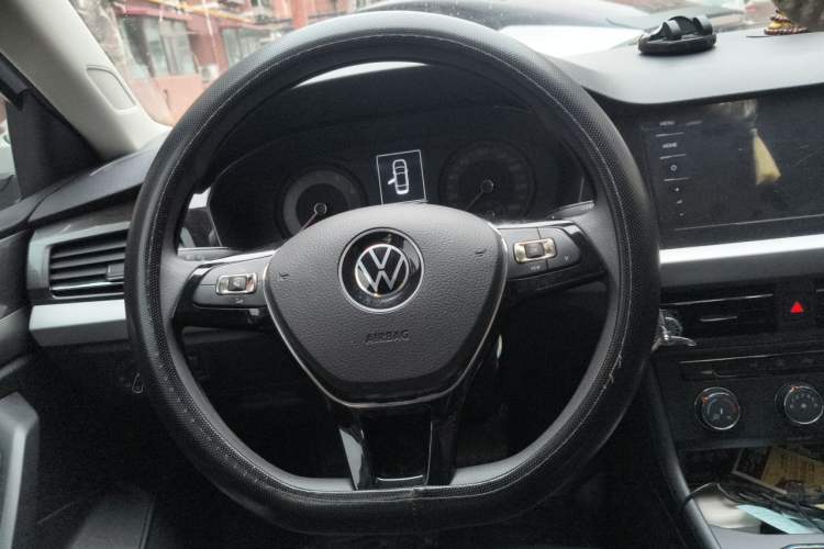Used Volkswagen Lavida 2021 1.5L Automatic Vision Edition Steering Wheel