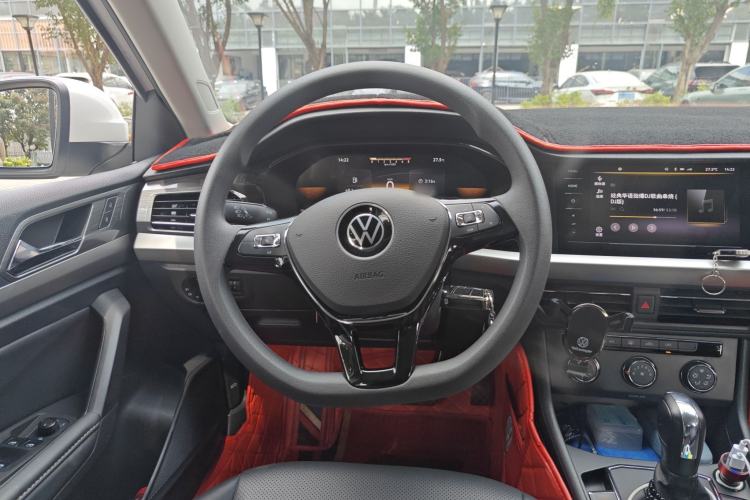Used Volkswagen Lavida 2021 1.5L Automatic Comfort Edition Steering Wheel