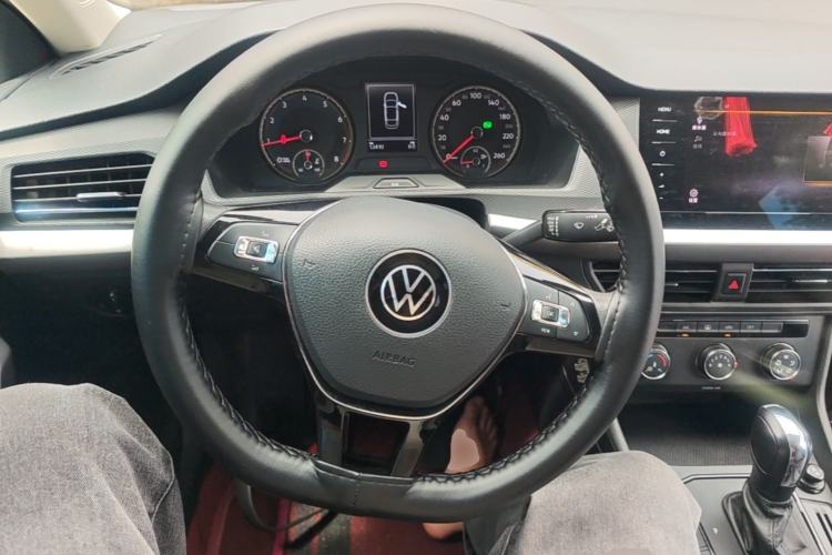 Used Volkswagen Lavida 2021 1.5L Automatic Fashion Edition Steering Wheel