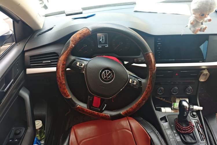 Used Volkswagen Lavida 2021 1.5L Automatic Fashion Edition Steering Wheel