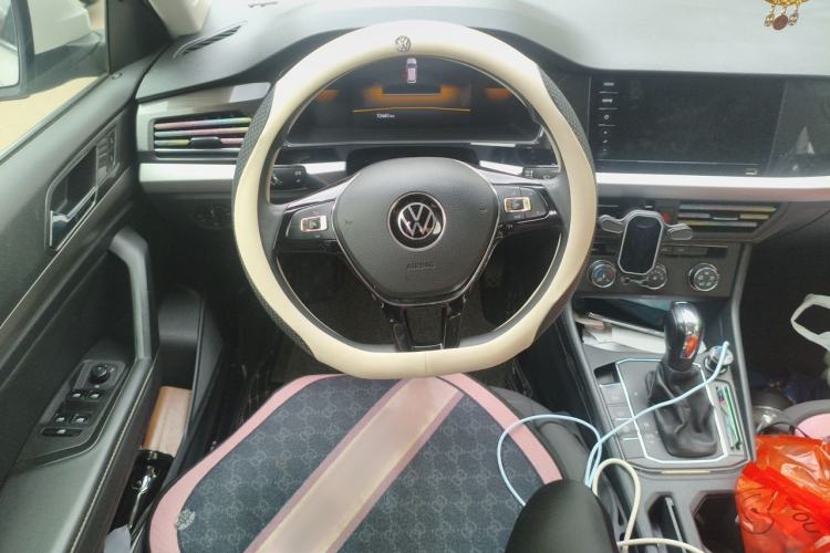Used Volkswagen Lavida 2021 1.5L Automatic Vision Edition Steering Wheel