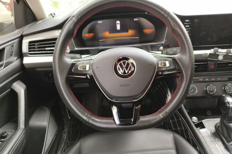 Used Volkswagen Lavida 2021 1.5L Automatic Comfort Edition Steering Wheel