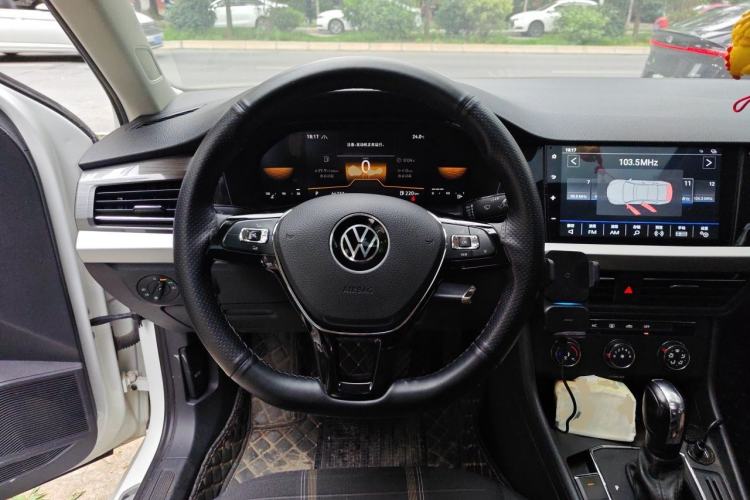 Used Volkswagen Lavida 2021 280TSI DSG Comfort Edition Steering Wheel