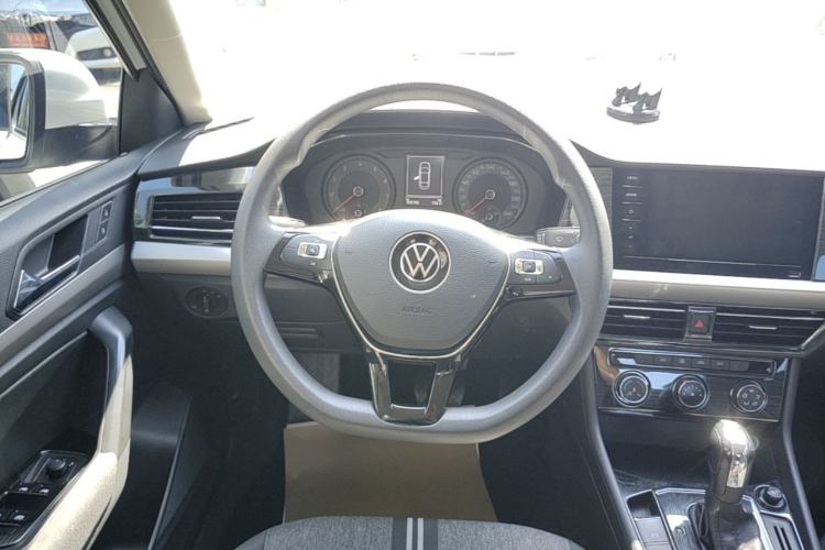 Used Volkswagen Lavida 2021 1.5L Automatic Fashion Edition Steering Wheel