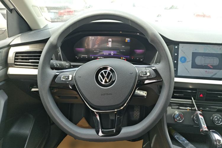 Used Volkswagen Lavida 2021 1.5L Automatic Comfort Edition Steering Wheel