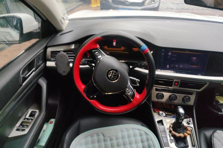 Used Volkswagen Lavida 2021 1.5L Automatic Vision Edition Steering Wheel