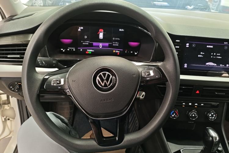 Used Volkswagen Lavida 2021 1.5L Automatic Comfort Edition Steering Wheel