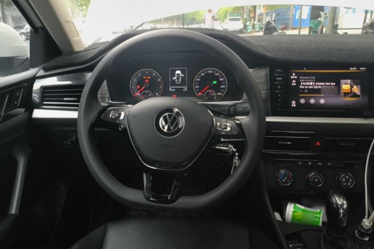 Used Volkswagen Lavida 2021 1.5L Automatic Fashion Edition Steering Wheel