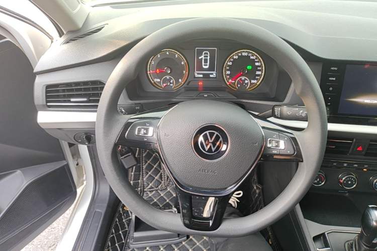 Used Volkswagen Lavida 2021 1.5L Automatic Fashion Edition Steering Wheel