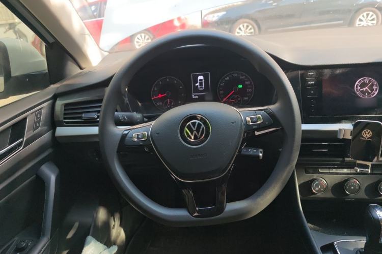 Used Volkswagen Lavida 2021 1.5L Automatic Vision Edition Steering Wheel