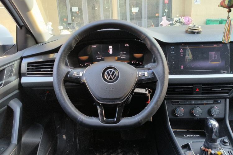 Used Volkswagen Lavida 2021 1.5L Automatic Comfort Edition Steering Wheel