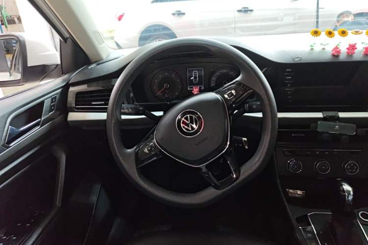 Used Volkswagen Lavida 2021 1.5L Automatic Comfort Edition Steering Wheel