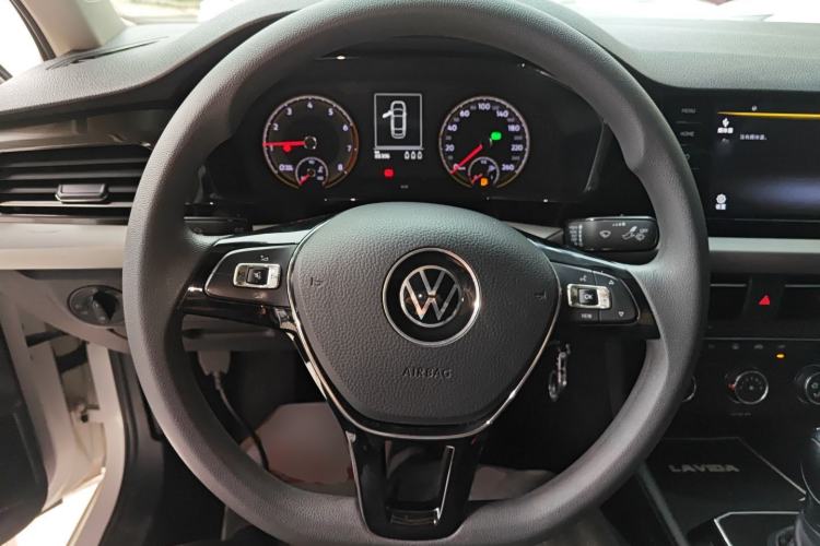 Used Volkswagen Lavida 2021 1.5L Automatic Comfort Edition Steering Wheel