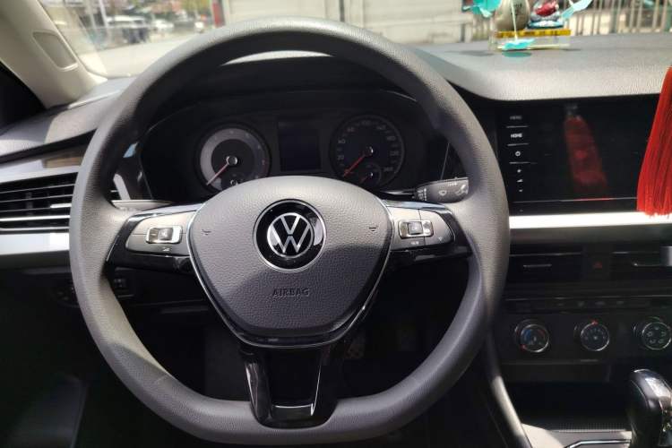 Used Volkswagen Lavida 2021 1.5L Automatic Comfort Edition Steering Wheel