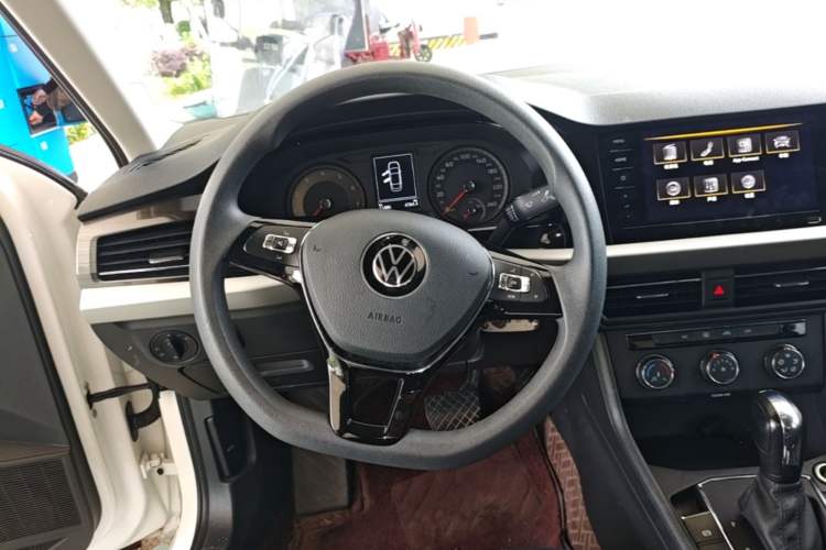 Used Volkswagen Lavida 2021 1.5L Automatic Vision Edition Steering Wheel