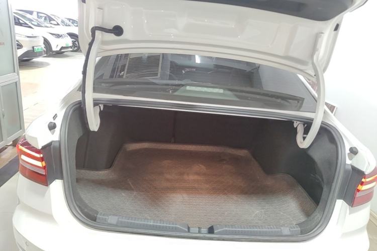 Used Volkswagen Lavida 2021 1.5L Automatic Comfort Edition Trunk