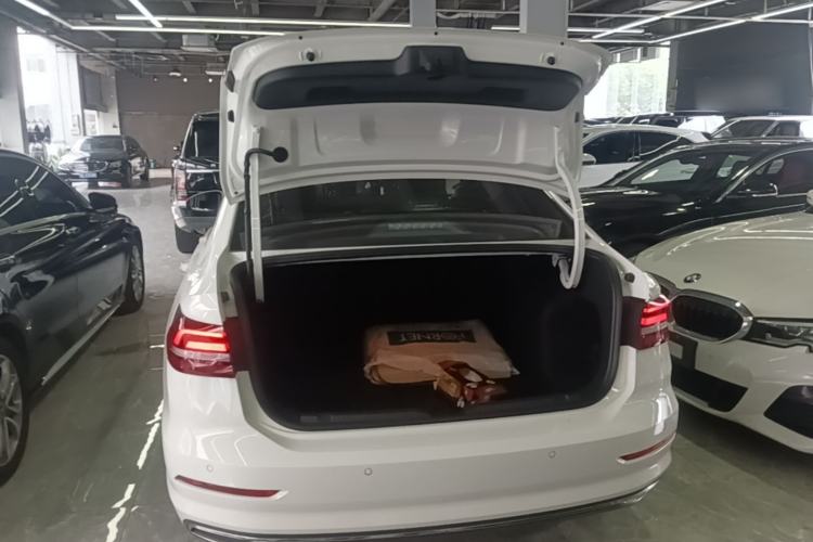 Used Volkswagen Lavida 2021 1.5L Automatic Comfort Edition Trunk