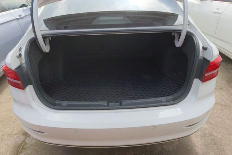 Used Volkswagen Lavida 2021 280TSI DSG Comfort Edition Trunk
