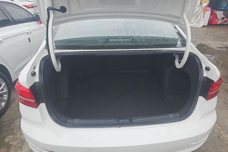 Used Volkswagen Lavida 2021 1.5L Automatic Comfort Edition Trunk