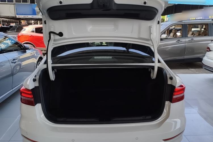 Used Volkswagen Lavida 2021 280TSI DSG Comfort Edition Trunk