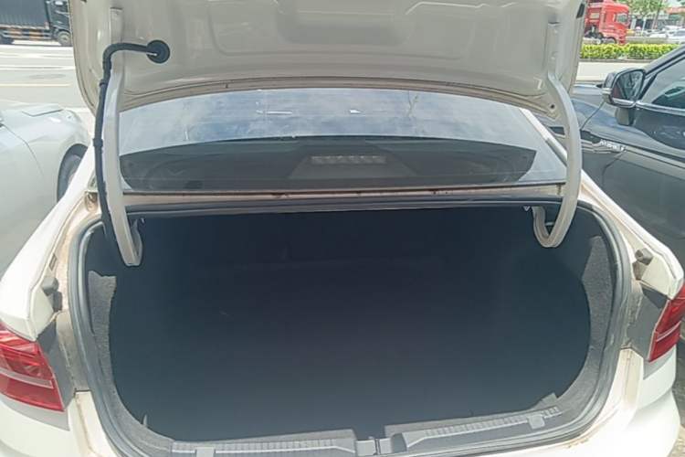 Used Volkswagen Lavida 2021 280TSI DSG Comfort Edition Trunk