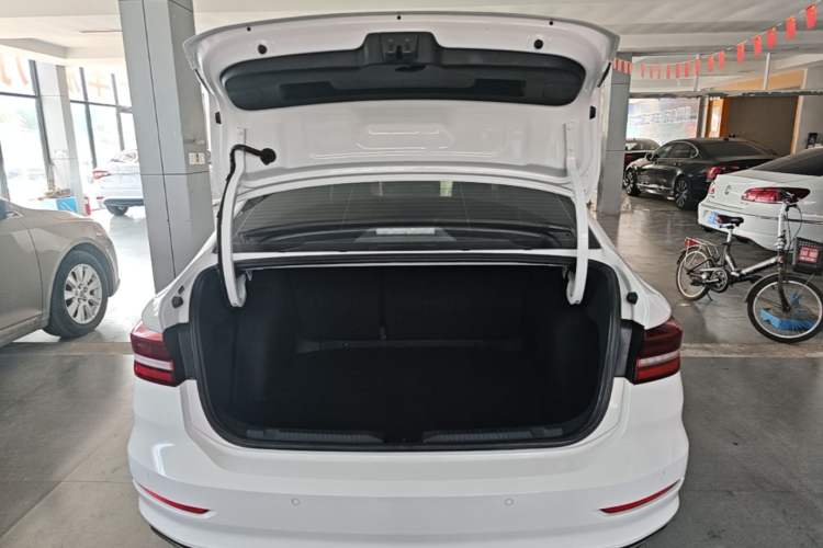 Used Volkswagen Lavida 2021 280TSI DSG Comfort Edition Trunk