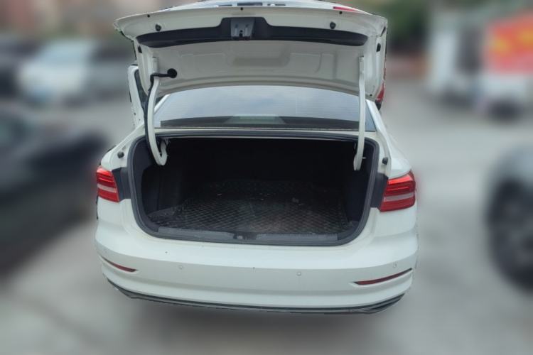 Used Volkswagen Lavida 2021 1.5L Automatic Comfort Edition Trunk