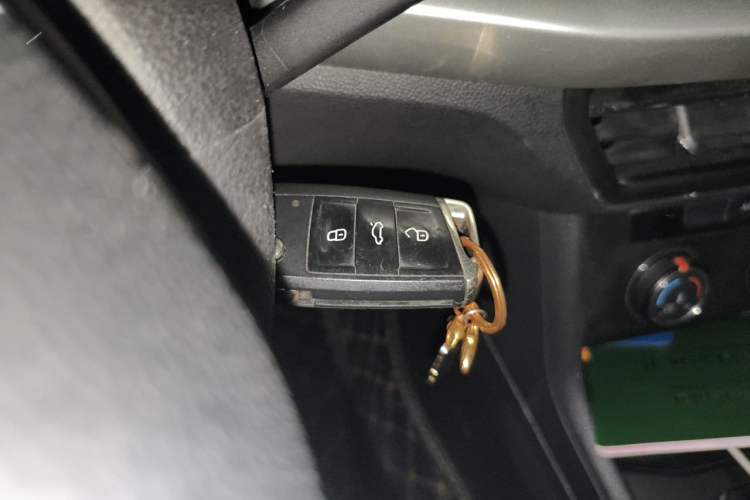 Used Volkswagen Lavida 2021 1.5L Automatic Comfort Edition Vehicle Key