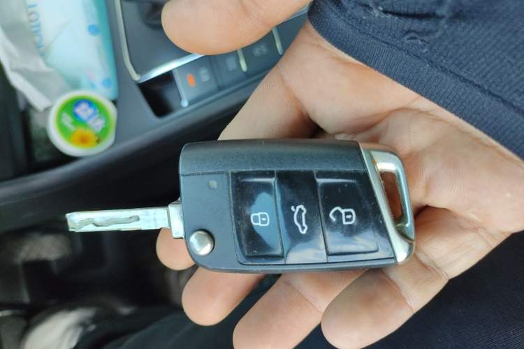 Used Volkswagen Lavida 2021 1.5L Automatic Vision Edition Vehicle Key