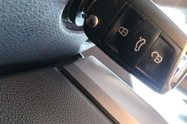 Used Volkswagen Lavida 2021 1.5L Automatic Comfort Edition Vehicle Key