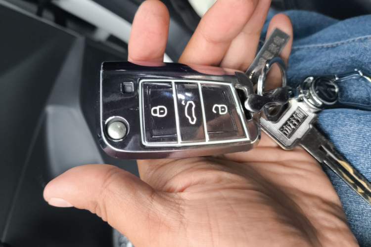 Used Volkswagen Lavida 2021 1.5L Automatic Fashion Edition Vehicle Key