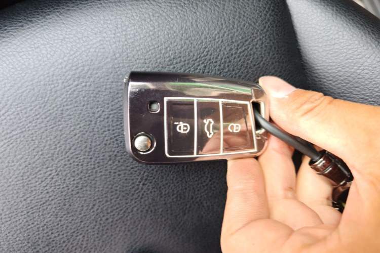 Used Volkswagen Lavida 2021 1.5L Automatic Vision Edition Vehicle Key