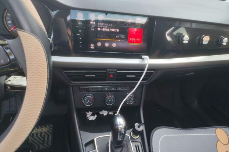 Used Volkswagen Lavida 2021 280TSI DSG Comfort Edition Audio And AC Panel
