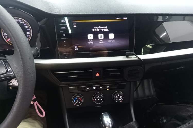 Used Volkswagen Lavida 2021 1.5L Automatic Comfort Edition Audio And AC Panel
