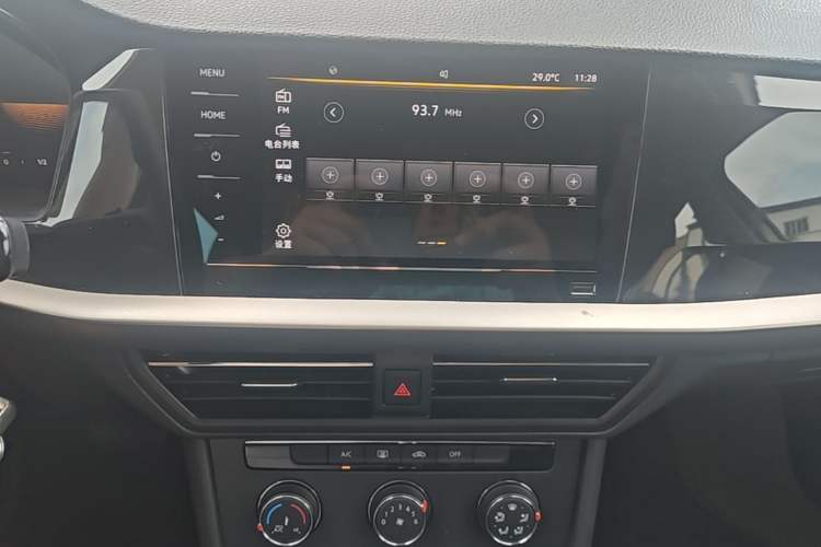 Used Volkswagen Lavida 2021 1.5L Automatic Comfort Edition Audio And AC Panel