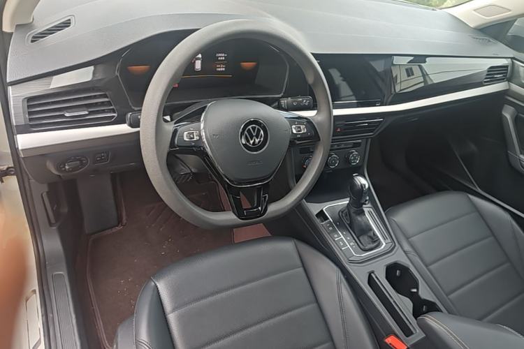 Used Volkswagen Lavida 2021 1.5L Automatic Comfort Edition Center Console