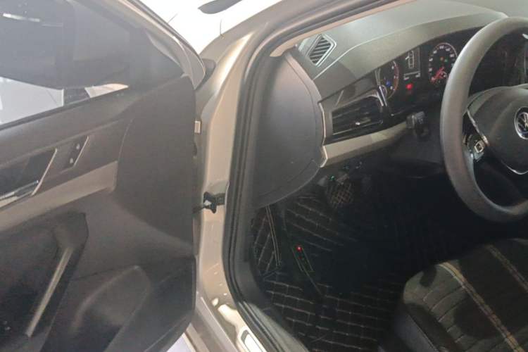 Used Volkswagen Lavida 2021 1.5L Automatic Vision Edition Driver Seat