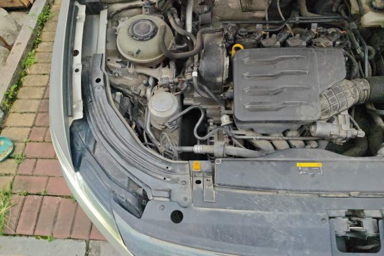 Used Volkswagen Lavida 2021 1.5L Automatic Comfort Edition Engine Bay Right