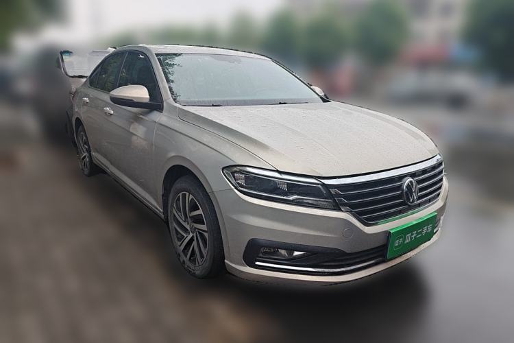 Used Volkswagen Lavida 2021 280TSI DSG Comfort Edition Front Right 45 Deg