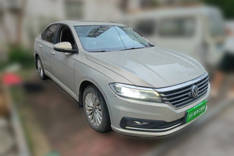 Used Volkswagen Lavida 2021 1.5L Automatic Comfort Edition Front Right 45 Deg