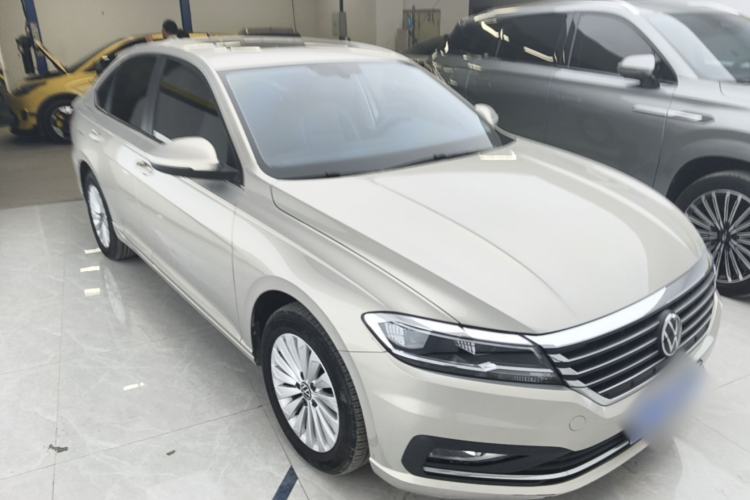 Used Volkswagen Lavida 2021 1.5L Automatic Comfort Edition Front Right 45 Deg