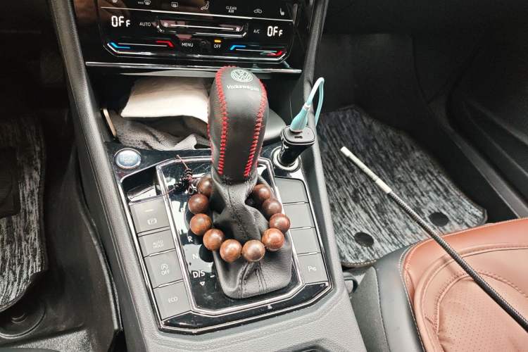 Used Volkswagen Lavida 2021 280TSI DSG Luxury Edition Gear Lever