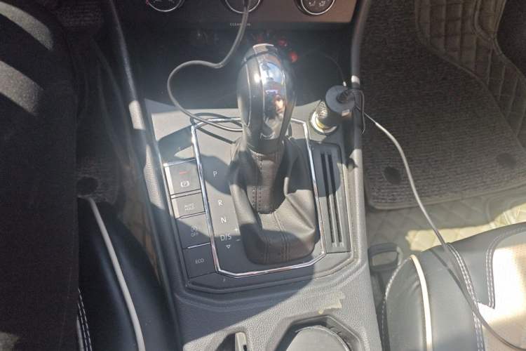 Used Volkswagen Lavida 2021 280TSI DSG Comfort Edition Gear Lever
