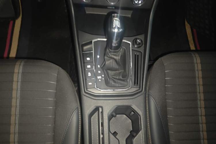 Used Volkswagen Lavida 2021 280TSI DSG Comfort Edition Gear Lever