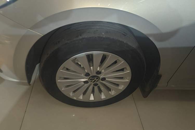 Used Volkswagen Lavida 2021 280TSI DSG Comfort Edition Left Front Wheel Hub