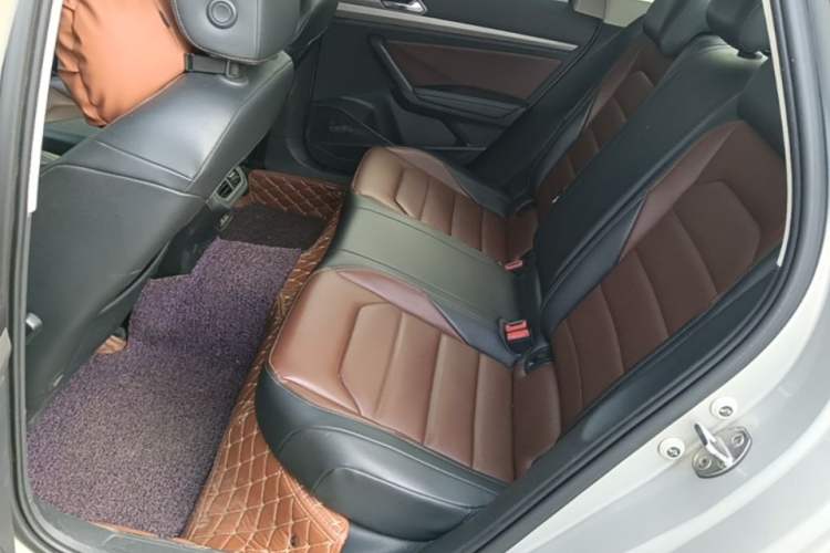 Used Volkswagen Lavida 2021 280TSI DSG Luxury Edition Left Rear Seat