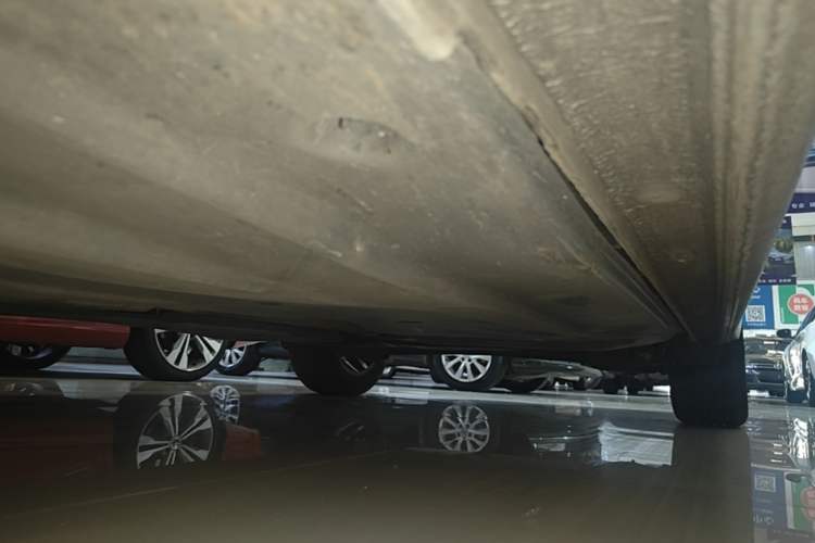 Used Volkswagen Lavida 2021 280TSI DSG Comfort Edition Left Side Sill