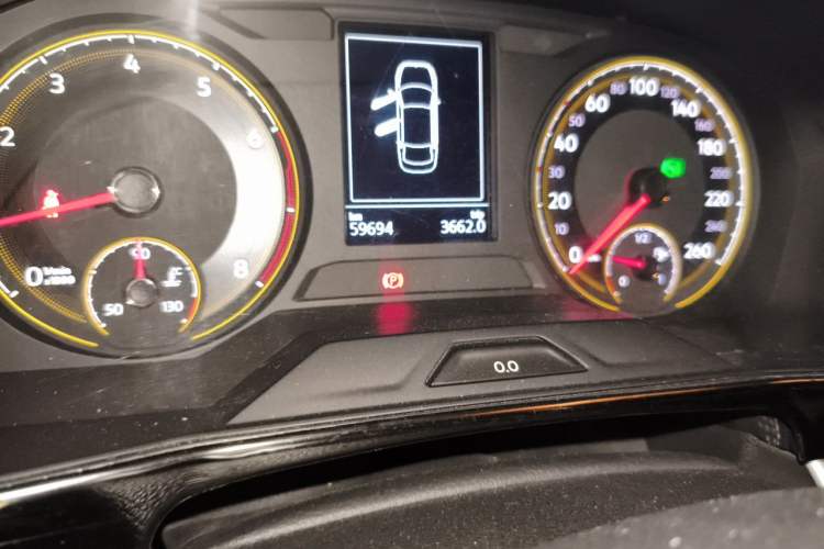 Used Volkswagen Lavida 2021 1.5L Automatic Fashion Edition Odometer Close Up