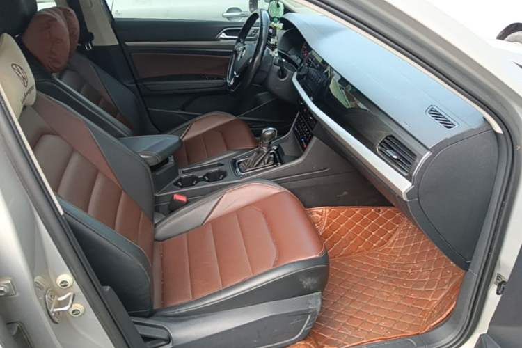Used Volkswagen Lavida 2021 280TSI DSG Luxury Edition Right Front Seat
